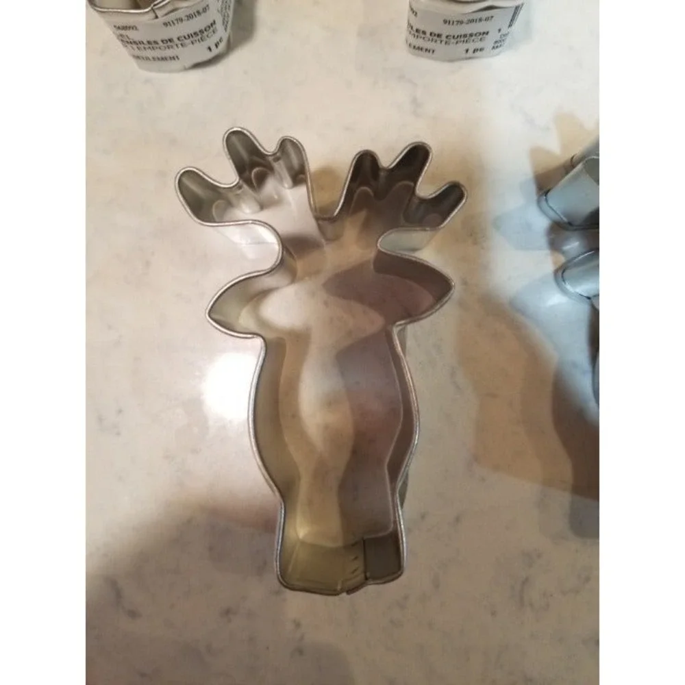 Set of 12 Metal Reindeer‎ Cookie Cutters
